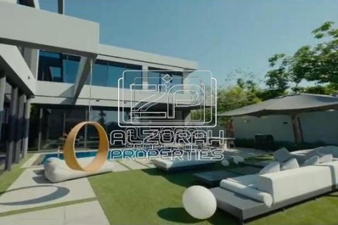 Villa in Tilal City, Sharjah, UAE 6 bedrooms, 858 sq.m. № 573744 - photo 34