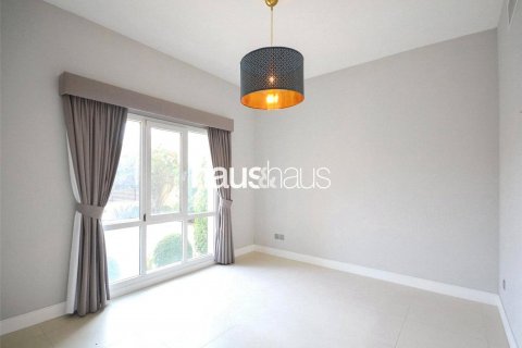 Vila v Meadows, Dubai, SAE 4 ložnice, 390 m² Č.: 626698 - fotografie 12