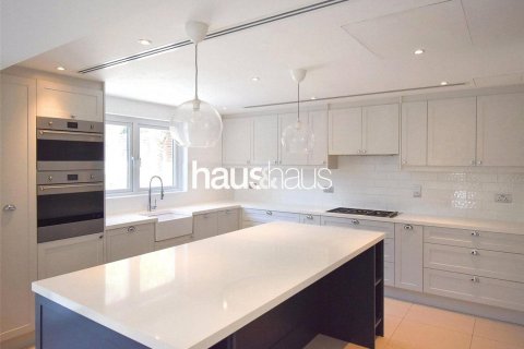 Vila v Meadows, Dubai, SAE 4 ložnice, 390 m² Č.: 626698 - fotografie 2