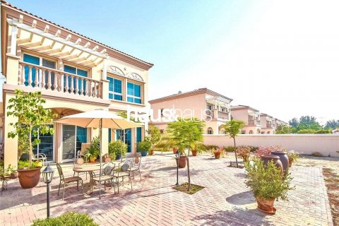 Vila v Jumeirah Village Triangle, Dubai, SAE 2 ložnice, 250 m² Č.: 625167 - fotografie 1