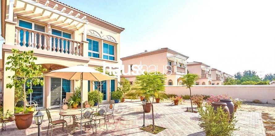 Vila v Jumeirah Village Triangle, Dubai, SAE 2 ložnice, 250 m² Č.: 625167