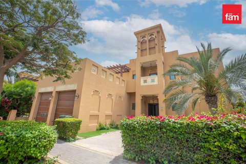 Villa in Al Furjan, Dubai, UAE 5 bedrooms, 600 sq.m. № 624932 - photo 22