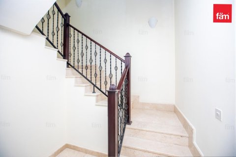 Villa in Al Furjan, Dubai, UAE 5 bedrooms, 600 sq.m. № 624932 - photo 7