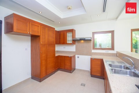 Villa in Al Furjan, Dubai, UAE 5 bedrooms, 600 sq.m. № 624932 - photo 5