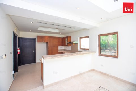 Villa in Al Furjan, Dubai, UAE 5 bedrooms, 600 sq.m. № 624932 - photo 10