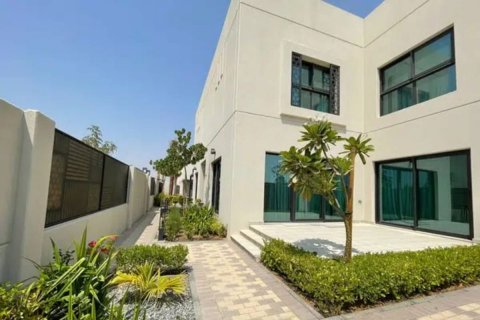 Townhouse sa Sharjah, UAE 3 silid-tulugan, 189 sq.m. № 594930 - larawan 4