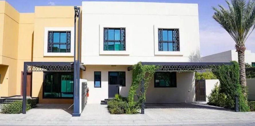 Townhouse sa Sharjah, UAE 3 silid-tulugan, 189 sq.m. № 594930