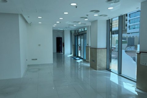 Komerční nemovitost v Khalifa Street, Abu Dhabi, SAE 604 m² Č.: 594925 - fotografie 5