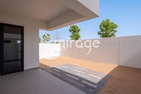 Townhouse on the Yas Island, Abu Dhabi, UAE 3 bedrooms, 162.8 sq.m. № 550635 - photo 11