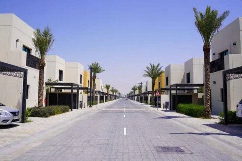 Rumah bandar di Sharjah, UAE 3 bilik tidur, 187 meter persegi № 594931 - foto 3