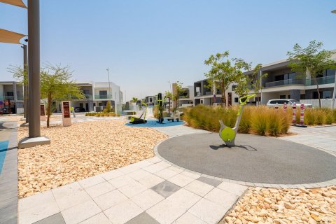Řadový dům na Yas Island, Abu Dhabi, SAE 4 ložnice, 355 m² Č.: 594932 - fotografie 9