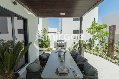 Vila na Yas Island, Abu Dhabi, SAE 4 ložnice, 209.5 m² Č.: 596746 - fotografie 5