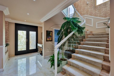 Vila v Abu Dhabi, SAE 5 ložnice, 592 m² Č.: 616074 - fotografie 14