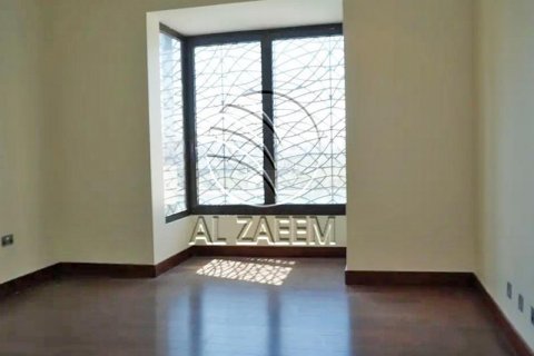 Villa in Al Gurm, Abu Dhabi, UAE 4 bedrooms, 1254 sq.m. № 616077 - photo 17