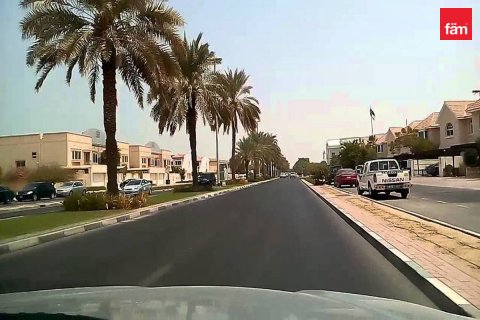 Land in Al Wasl, Dubai, UAE 1053.3 sq.m. № 577869 - photo 9