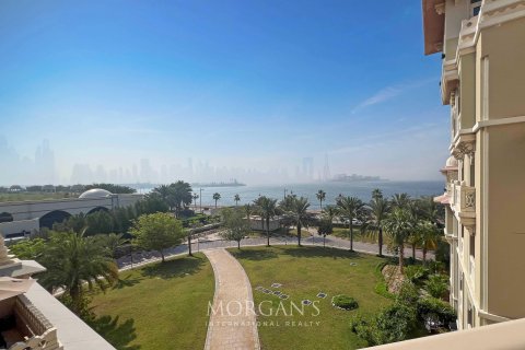 Apartment in Palm Jumeirah, Dubai, UAE 1 bedroom, 104.1 sq.m. № 610060 - photo 1