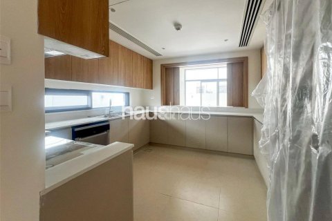 Villa in Dubai South (Dubai World Central), Dubai, UAE 5 bedrooms, 390 sq.m. № 626121 - photo 6
