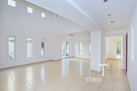 Vila di Arabian Ranches, Dubai, UAE 5 bilik tidur, 394 meter persegi № 586365 - foto 11