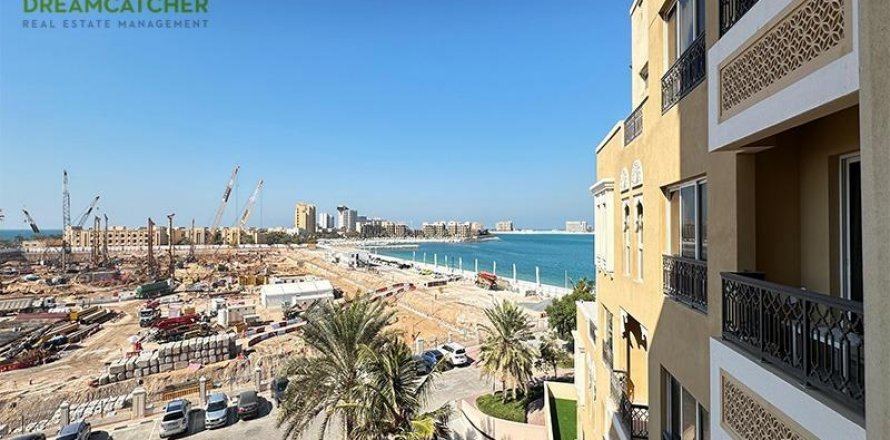 Apartament në Al Marjan Island, Ras Al Khaimah, Emiratet e Bashkuara Arabe 1 dhomë gjumi, 94.9 m2. № 588741