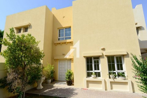 Vila v The Lakes, Dubai, SAE 3 ložnice, 380.4 m² Č.: 623874 - fotografie 1