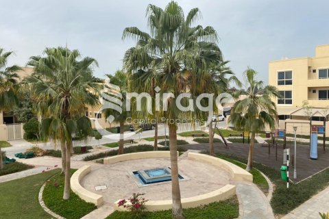 Villa in Al Raha Gardens, Abu Dhabi, UAE 5 bedrooms, 489.2 sq.m. № 597193 - photo 2