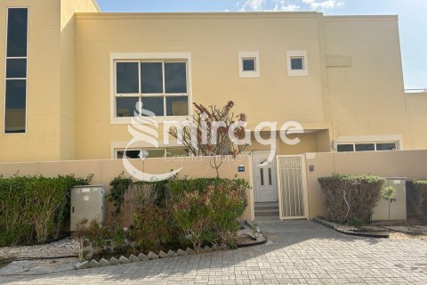 Villa in Al Raha Gardens, Abu Dhabi, UAE 5 bedrooms, 489.2 sq.m. № 597193 - photo 1