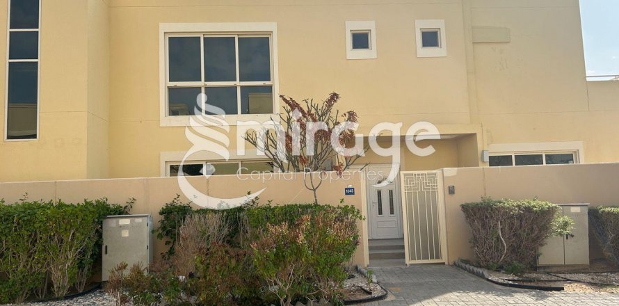 Villa in Al Raha Gardens, Abu Dhabi, UAE 5 bedrooms, 489.2 sq.m. № 597193