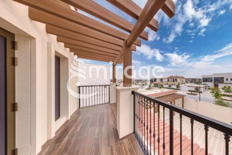 Vila v Abu Dhabi, SAE 5 ložnice, 619 m² Č.: 597192 - fotografie 2