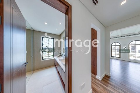 Vila v Abu Dhabi, SAE 5 ložnice, 619 m² Č.: 597192 - fotografie 8