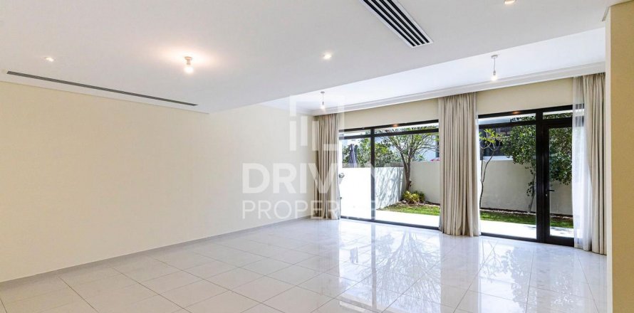 阿联酋 Dubai DAMAC Hills (Akoya by DAMAC) 联排别墅 3 卧, 328 平方米 , 编号 603156