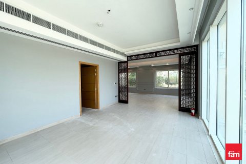 Üürile anda villa asukohaga Dubai, AÜE: 4 magamistoaga, 658.1 m² Nr 622594 - pilt 25