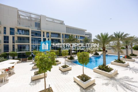 Apartment on the Saadiyat Island, Abu Dhabi, UAE 2 bedrooms, 176.8 sq.m. № 299940 - photo 1