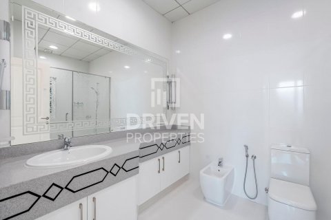 Villa in Jumeirah, Dubai, UAE 5 bedrooms, 493 sq.m. № 603595 - photo 17