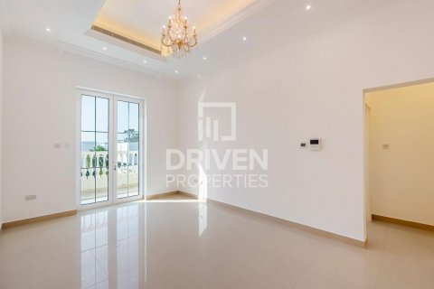 Villa in Jumeirah, Dubai, UAE 5 bedrooms, 493 sq.m. № 603595 - photo 25
