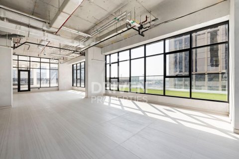 Lägenhet uthyres i Business Bay, Dubai, UAE 3 sovrum, 143 kvm Nr. 603593 - fotografi 23