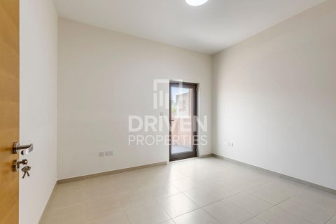 Vilë në Al Furjan, Dubai, Emiratet e Bashkuara Arabe 3 dhoma gjumi, 224 m2. № 603592 - Foto 17