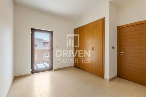 Vilë në Al Furjan, Dubai, Emiratet e Bashkuara Arabe 3 dhoma gjumi, 224 m2. № 603592 - Foto 16