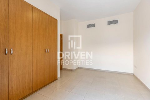 Vilë në Al Furjan, Dubai, Emiratet e Bashkuara Arabe 3 dhoma gjumi, 224 m2. № 603592 - Foto 15