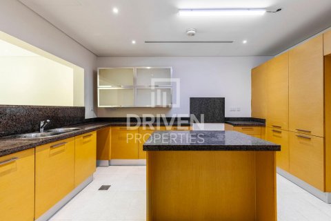 Vilë në Al Furjan, Dubai, Emiratet e Bashkuara Arabe 3 dhoma gjumi, 224 m2. № 603592 - Foto 2