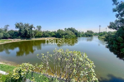 Villa in Jumeirah Islands, Dubai, UAE 5 bedrooms, 1002 sq.m. № 626664 - photo 6