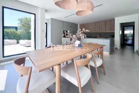 Villa in Jumeirah Islands, Dubai, UAE 5 bedrooms, 1002 sq.m. № 626664 - photo 21