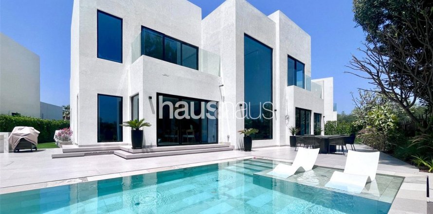 Villa in Jumeirah Islands, Dubai, UAE 5 bedrooms, 1002 sq.m. № 626664