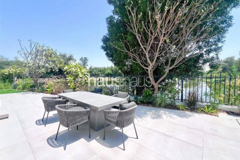 Villa in Jumeirah Islands, Dubai, UAE 5 bedrooms, 1002 sq.m. № 626664 - photo 18