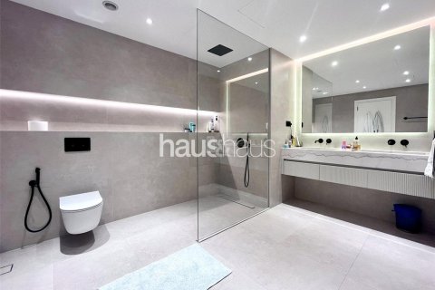 Villa in Jumeirah Islands, Dubai, UAE 5 bedrooms, 1002 sq.m. № 626664 - photo 12