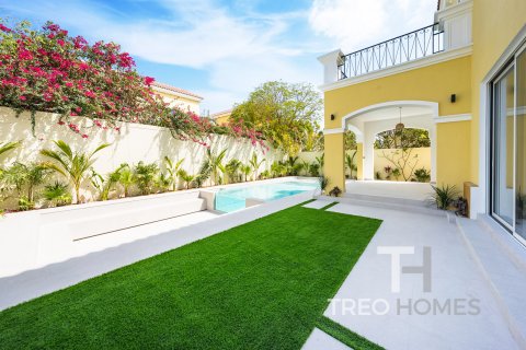 Vilë në Jumeirah Park, Dubai, Emiratet e Bashkuara Arabe 4 dhoma gjumi, 328 m2. № 586371 - Foto 2