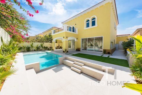 Vilë në Jumeirah Park, Dubai, Emiratet e Bashkuara Arabe 4 dhoma gjumi, 328 m2. № 586371 - Foto 1