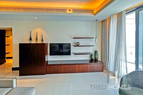 Apartment in Burj Khalifa, Dubai, UAE 2 bedrooms, 161 sq.m. № 586367 - photo 7
