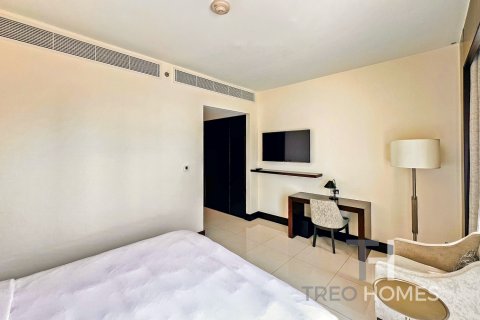 Apartment in Burj Khalifa, Dubai, UAE 2 bedrooms, 161 sq.m. № 586367 - photo 12
