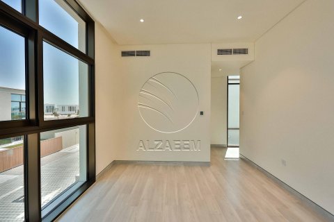 Shtëpi në qytet në Abu Dhabi, Emiratet e Bashkuara Arabe 3 dhoma gjumi, 269 m2. № 615169 - Foto 11