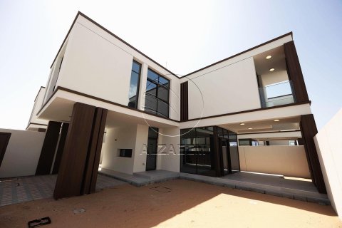Shtëpi në qytet në Abu Dhabi, Emiratet e Bashkuara Arabe 3 dhoma gjumi, 269 m2. № 615169 - Foto 2